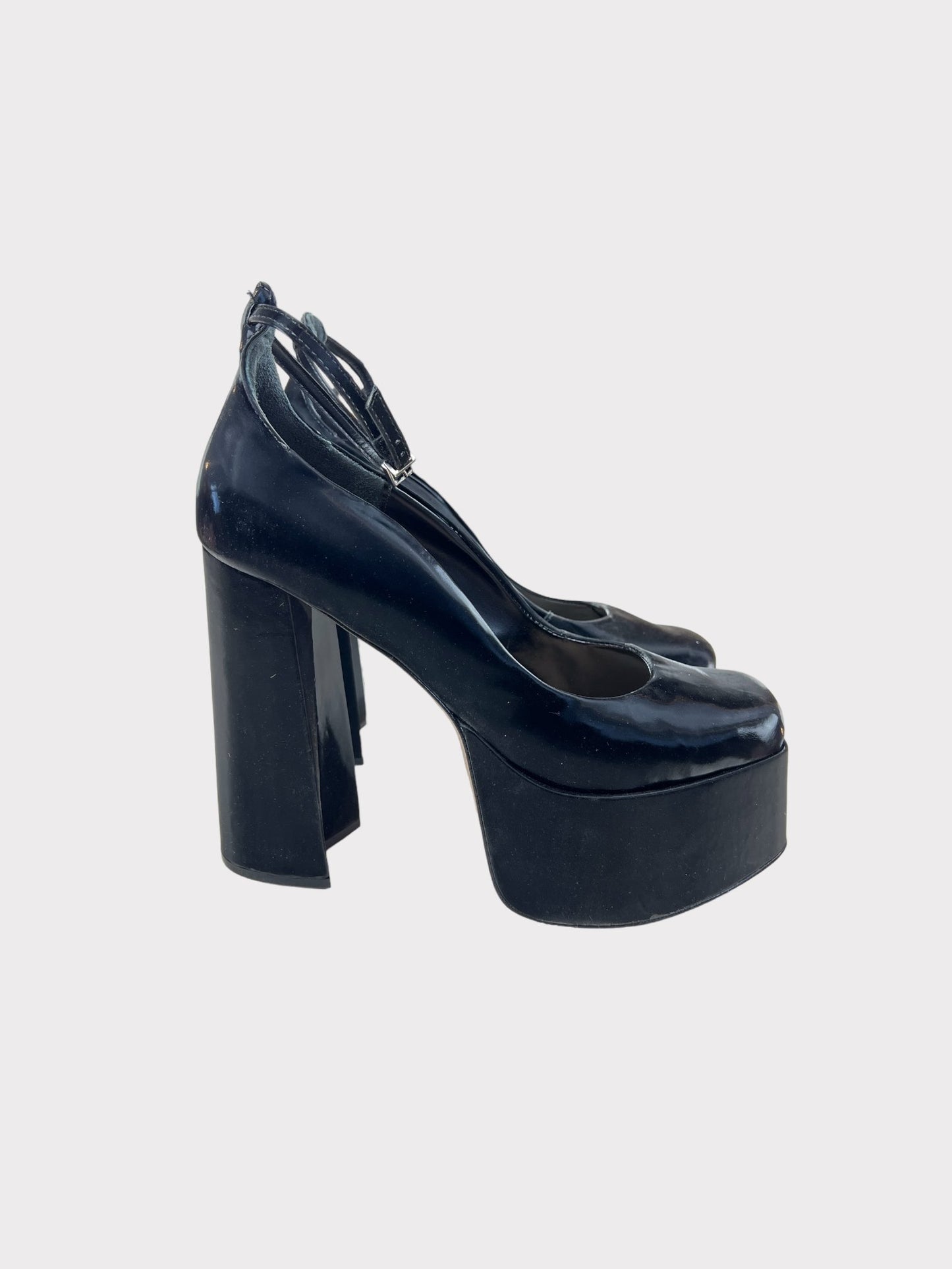 Schutz Platform Heels, Size 8