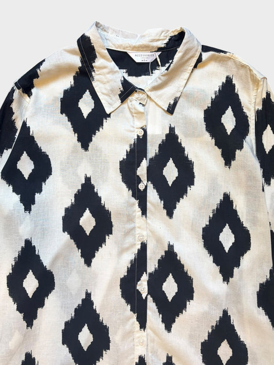 Accessorize Linen Blend Shirt,Fits oversized on a 12 or 14