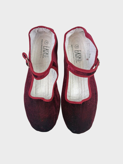 Easy USA Shoes, Size 39