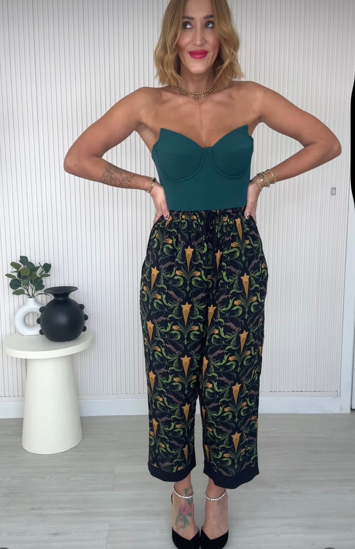 Henelle Co-ord, Size S, BNWT. Fits a size 8 or 10