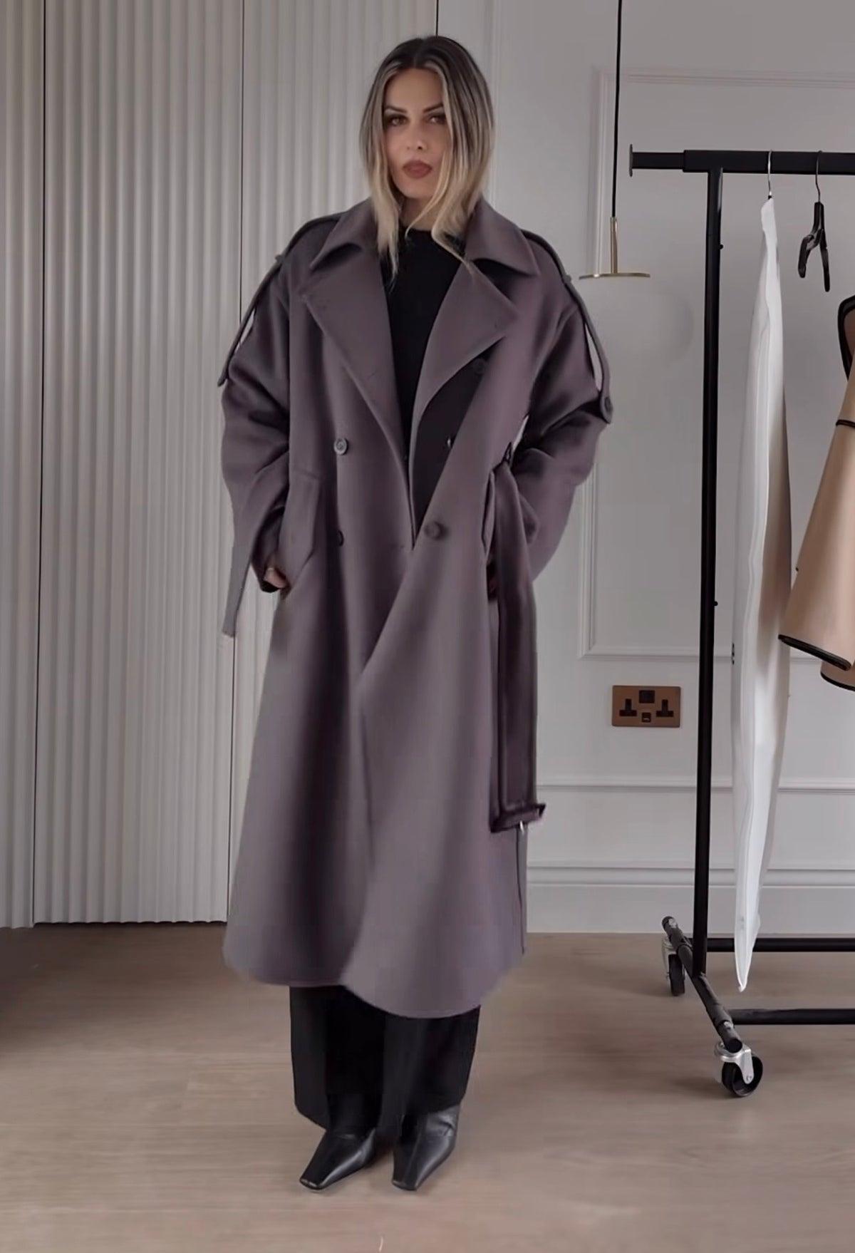 Fabrique Designed By Manu Santos Wool and Cashmere Coat, Size S. Fits a size 10 fine too