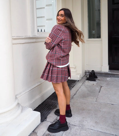 Rails Skirt fits a size 8