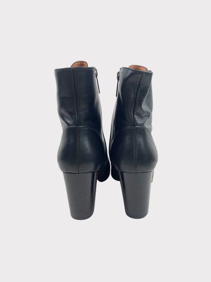Duo Boots, Size 6