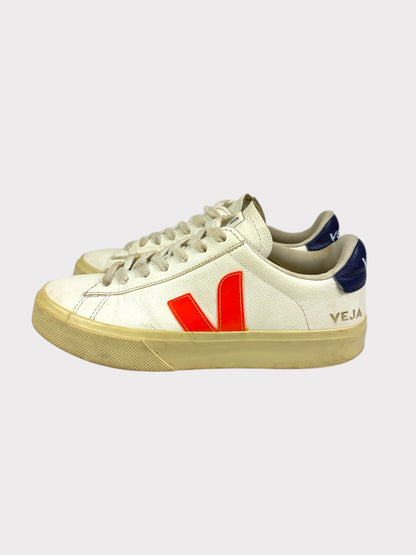 Veja Trainers, Size 4