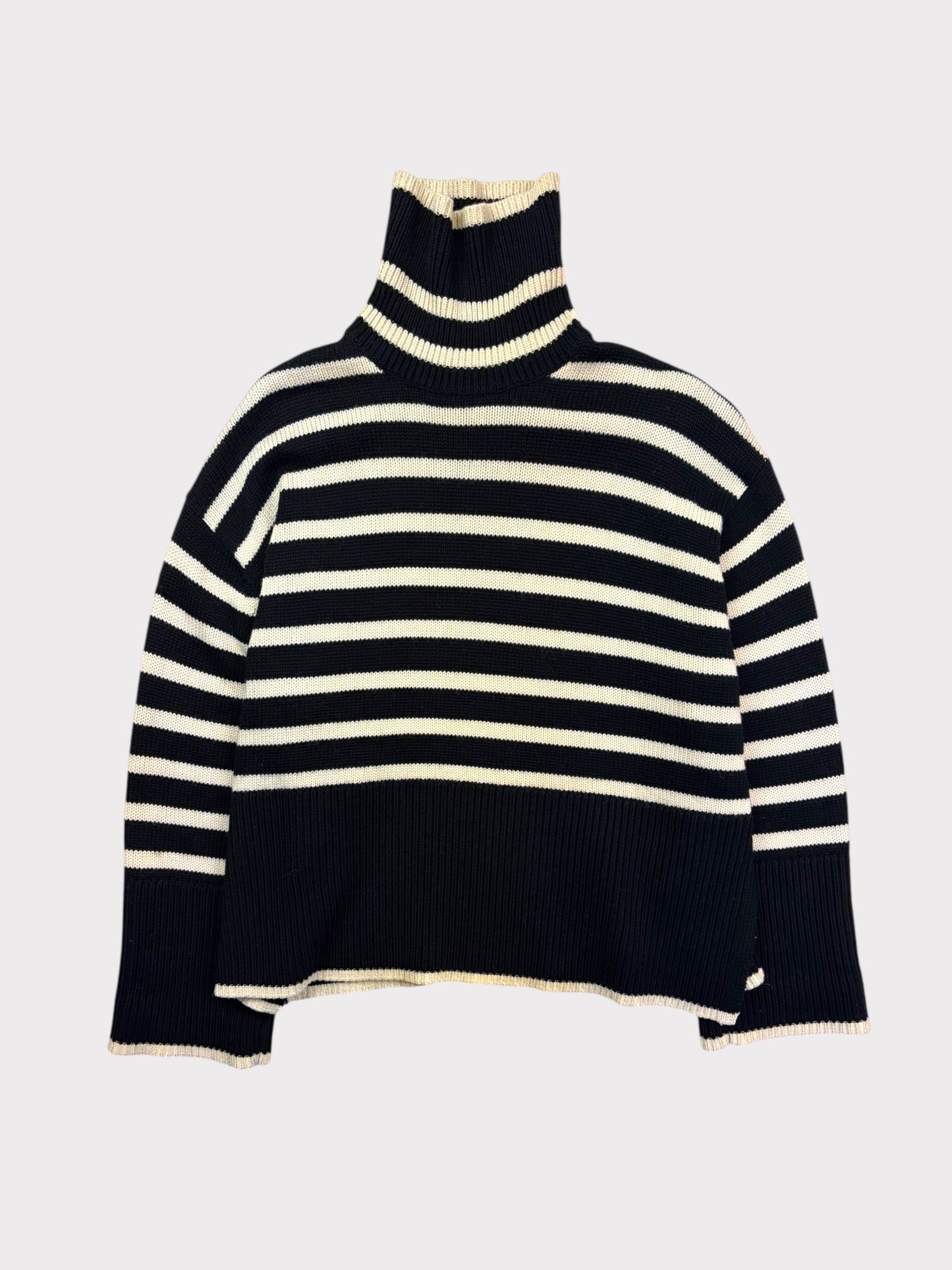 Toteme Jumper, Size XS. Oversized fit on a size 8 or 10