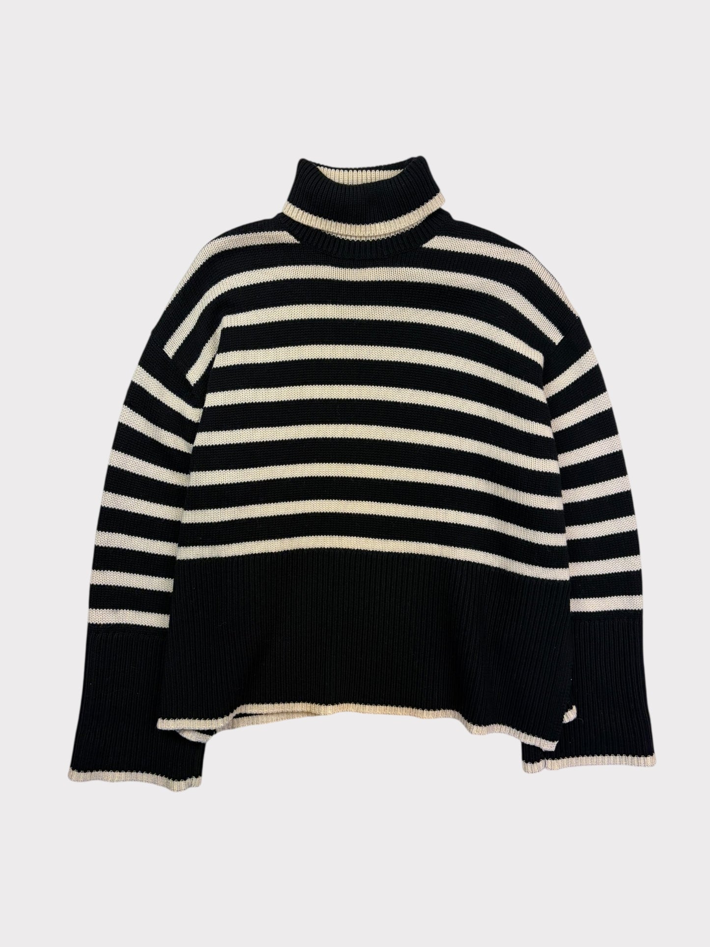 Toteme Jumper, Size XS. Oversized fit on a size 8 or 10