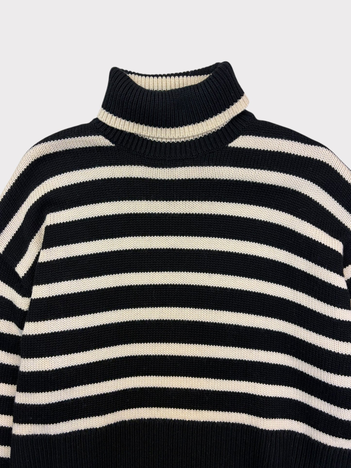 Toteme Jumper, Size XS. Oversized fit on a size 8 or 10