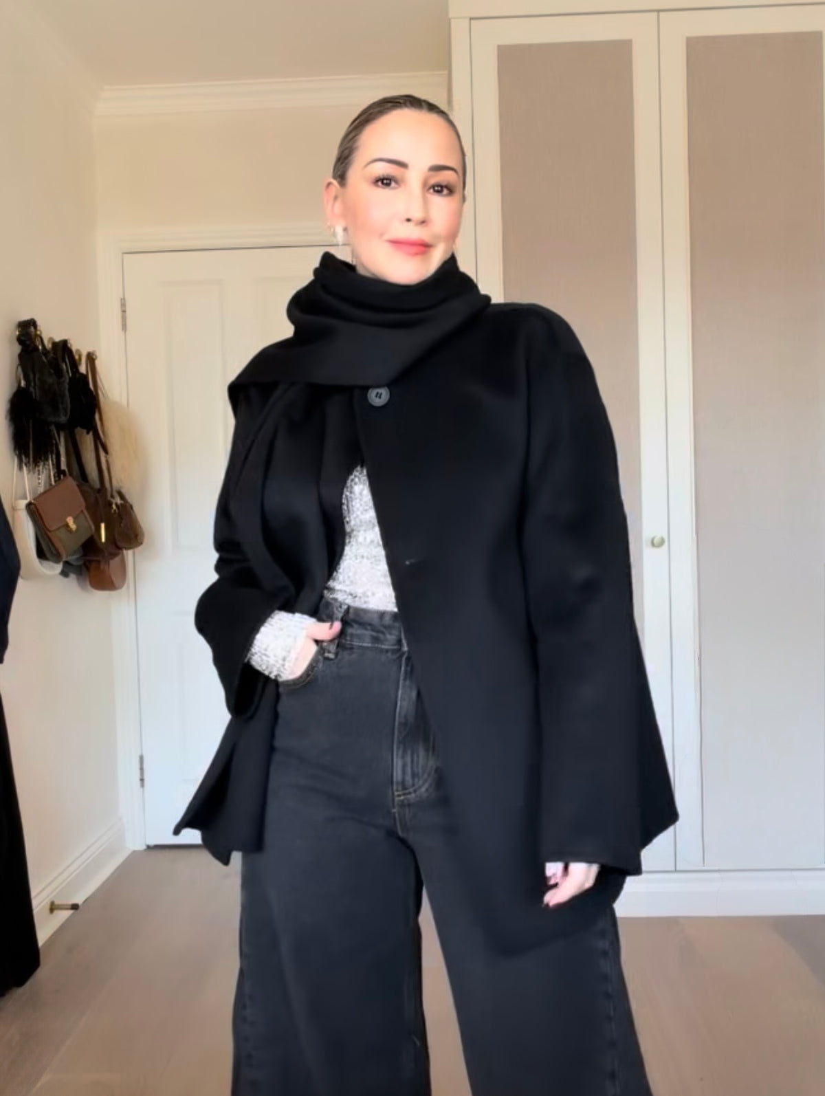 Zara Wool Blend Coat, Size XS. Fits a size 8 or 10