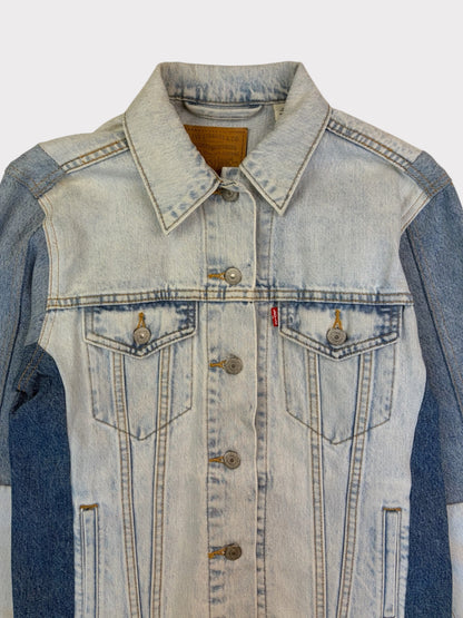 Levi's Denim Jacket, Size XS. Fits an 8 or a 10